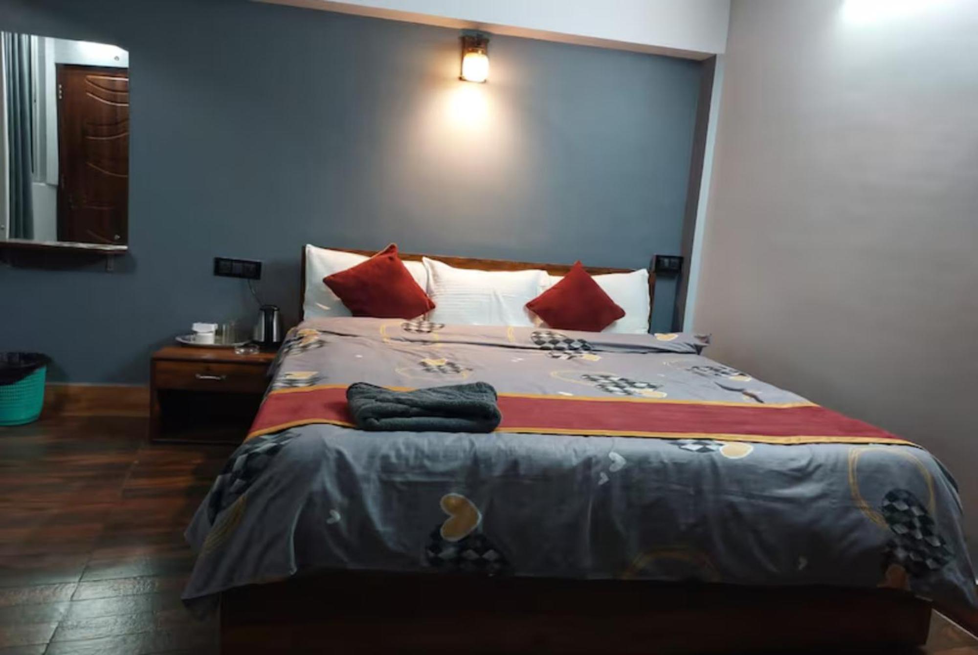 Hotel Pitstop Darjeeling - Excellent Service Recommended & Couple Friendly エクステリア 写真