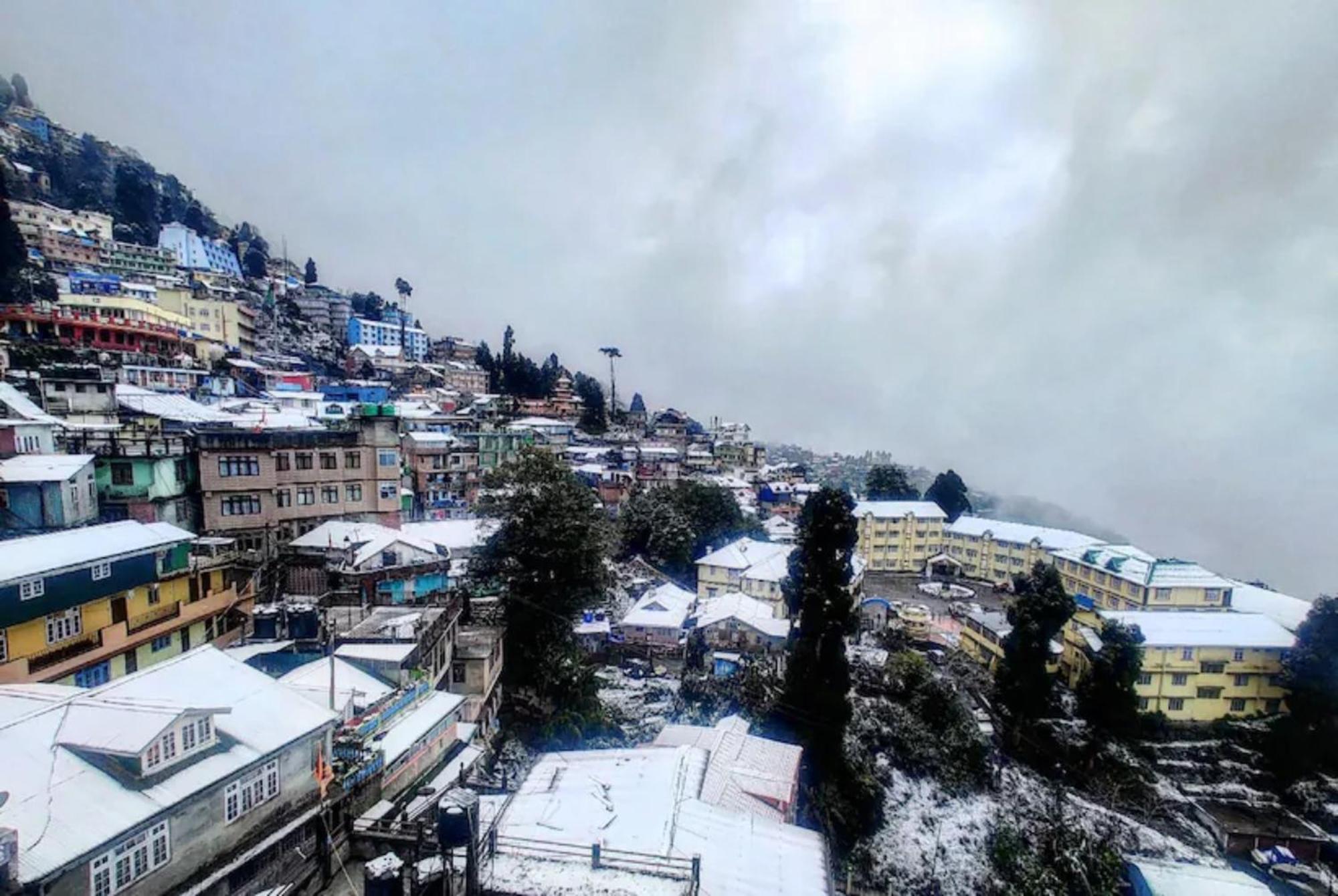 Hotel Pitstop Darjeeling - Excellent Service Recommended & Couple Friendly エクステリア 写真