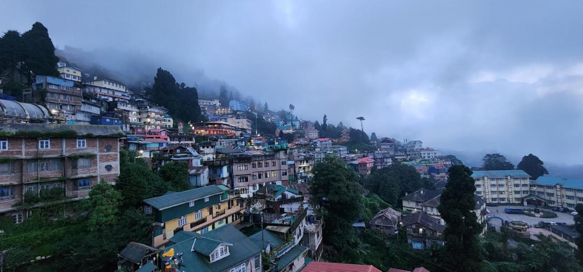 Hotel Pitstop Darjeeling - Excellent Service Recommended & Couple Friendly エクステリア 写真