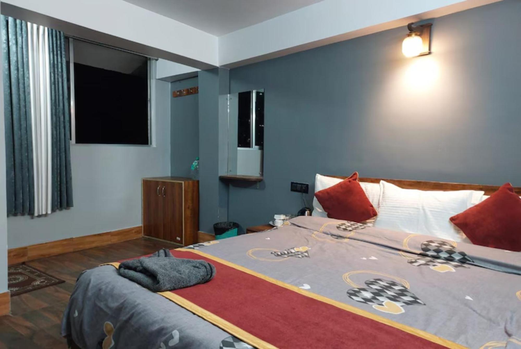 Hotel Pitstop Darjeeling - Excellent Service Recommended & Couple Friendly エクステリア 写真